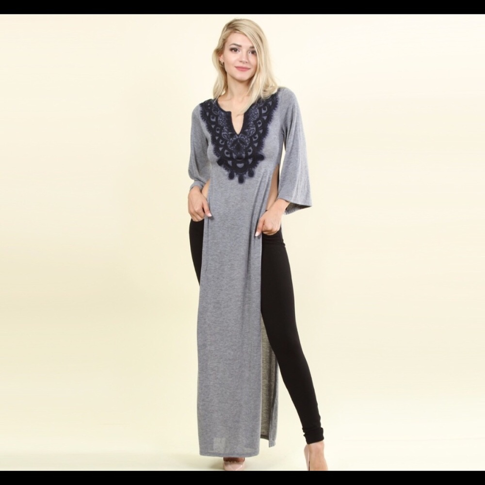 Beautiful tunic with side high slits
